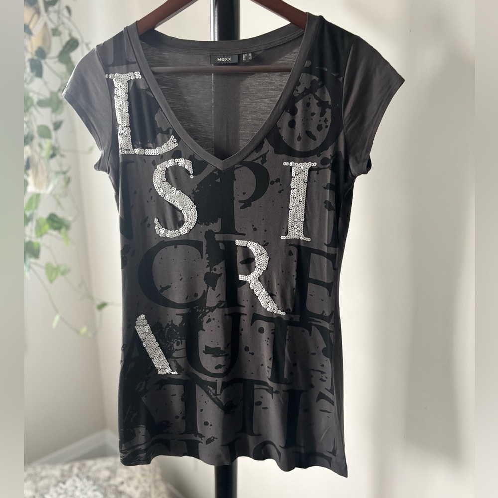 Mexx Gray Sequin Graphic Cap Sleeve Tee